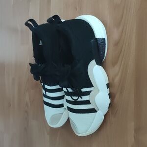 Adidas Trae Young 2 Basketball Shoes